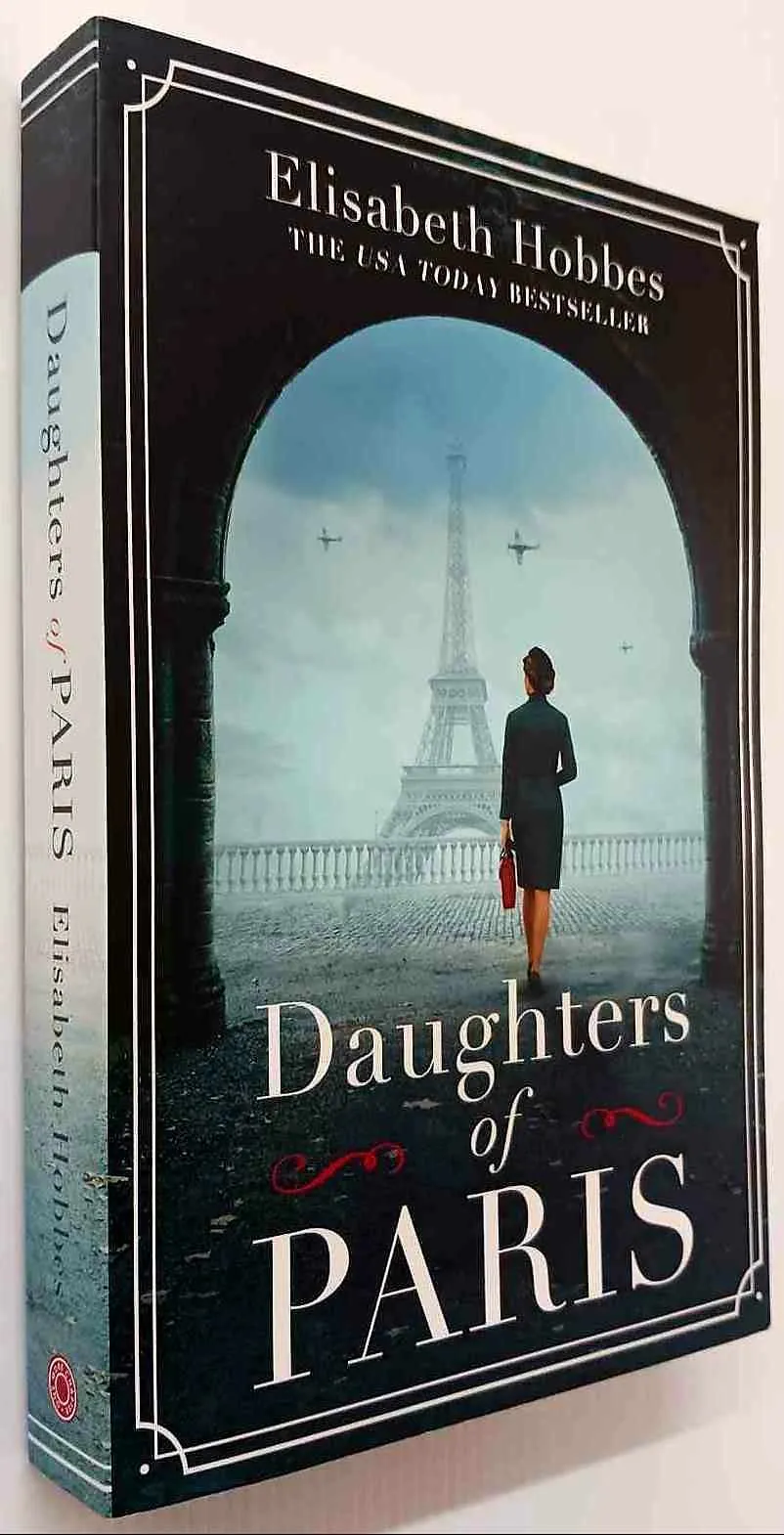 DAUGHTERS OF PARIS - Elisabeth Hobbes