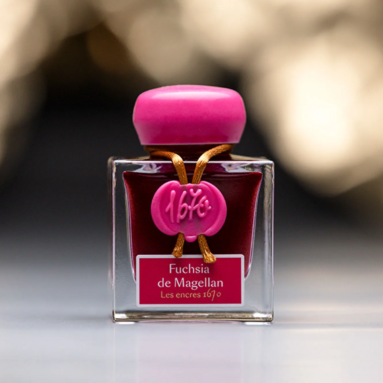 J. Herbin - Fountain Pen Ink - 1670 - Fuchsia de Magellan (Hardy Fuchsia)